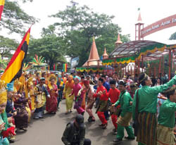  Lagu dan Randai Kuansing Pukau Pengunjung